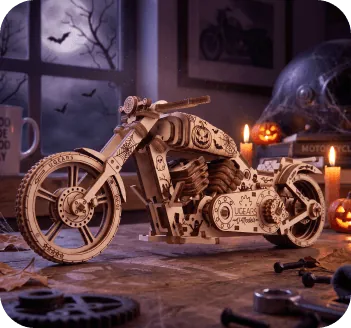 Lasergeschnittenes Halloween-Holzmotorrad